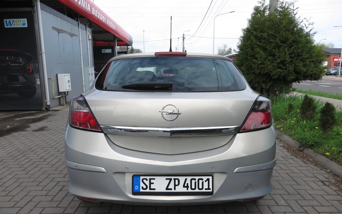 Opel Astra cena 11900 przebieg: 193000, rok produkcji 2006 z Okonek małe 301